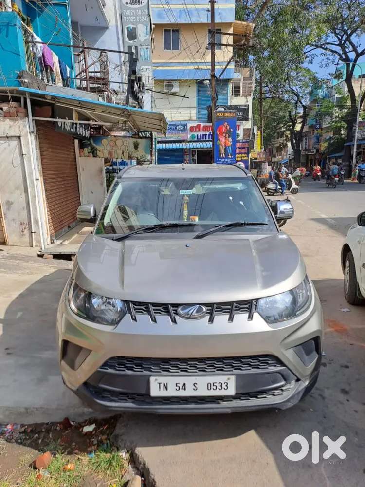 Mahindra 6 Seater Kuv 100 Nxt