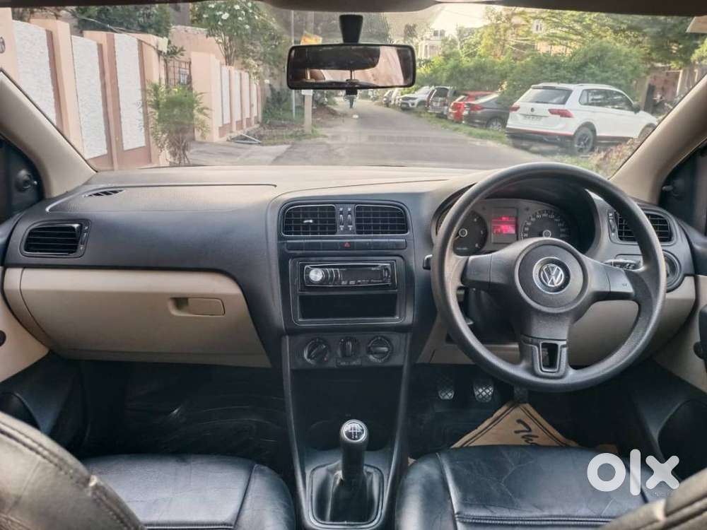 Volkswagen 2011 Polo