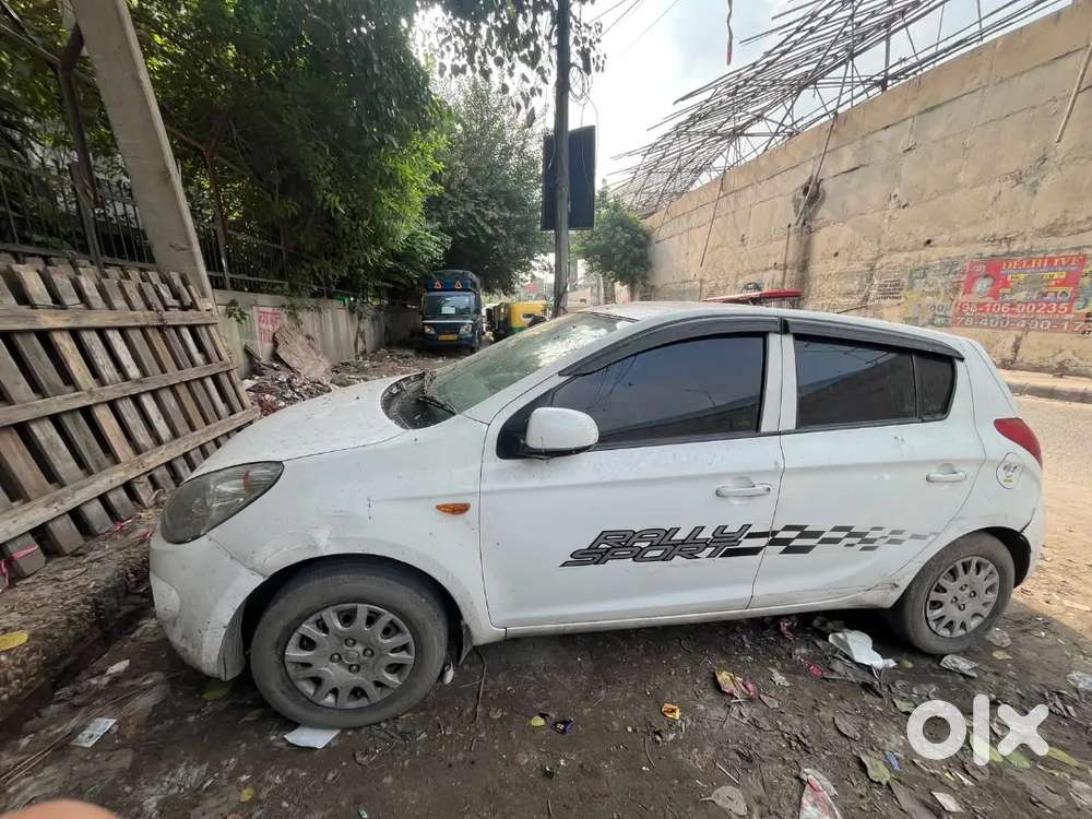 Hyundai I20 Magna 2011 Car