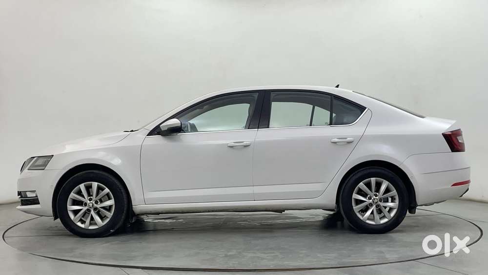Skoda Octavia 2.0 L K Tsi At, 2017, Petrol