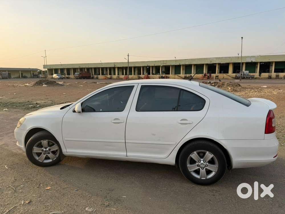 Skoda Laura Petrol 2013 Registered Well Maintained