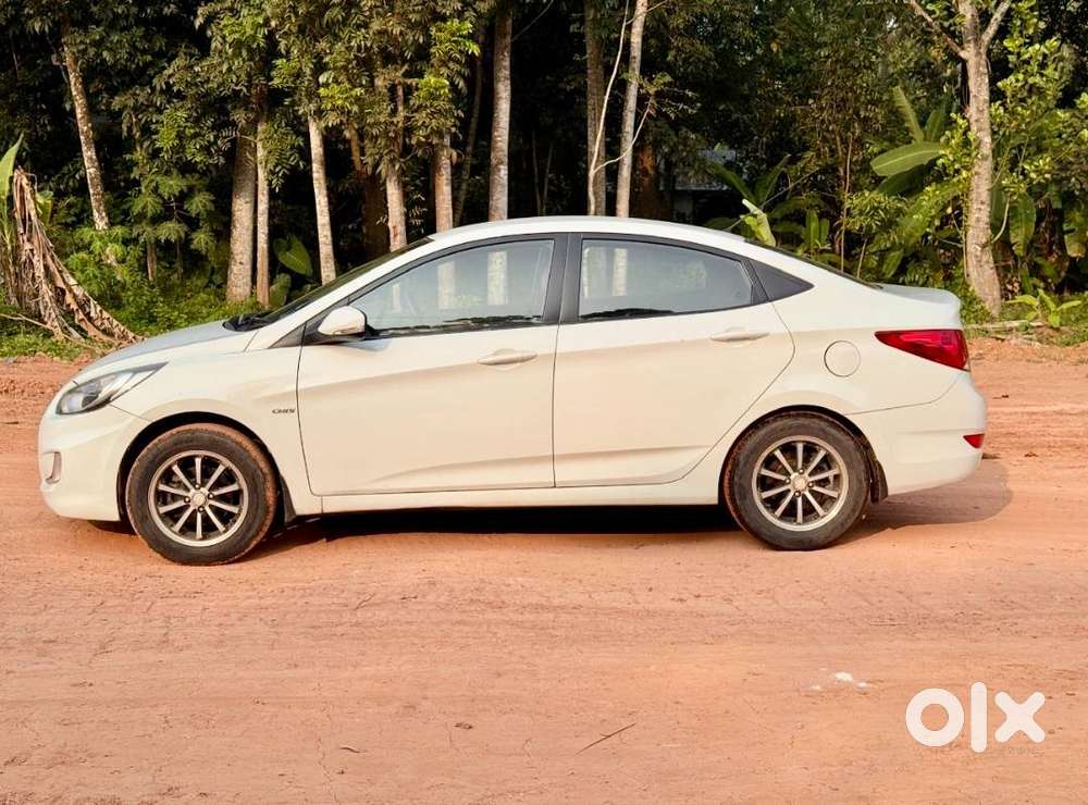 Hyundai Verna 2012 Diesel Well Maintained  New Tyres  90k Driven