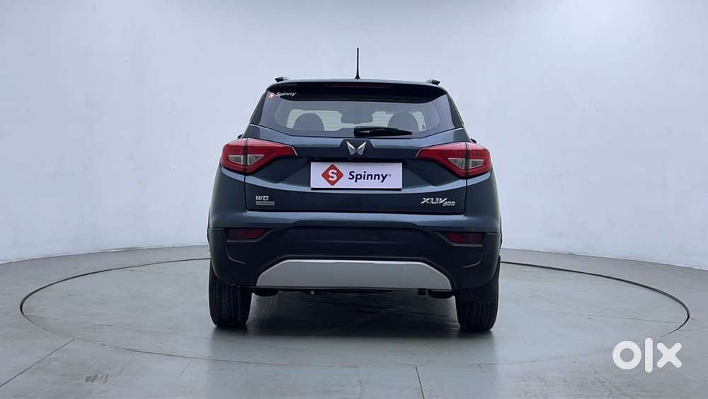 Mahindra Xuv300 W8 (o) 1.5 Diesel Amt, 2023, Diesel