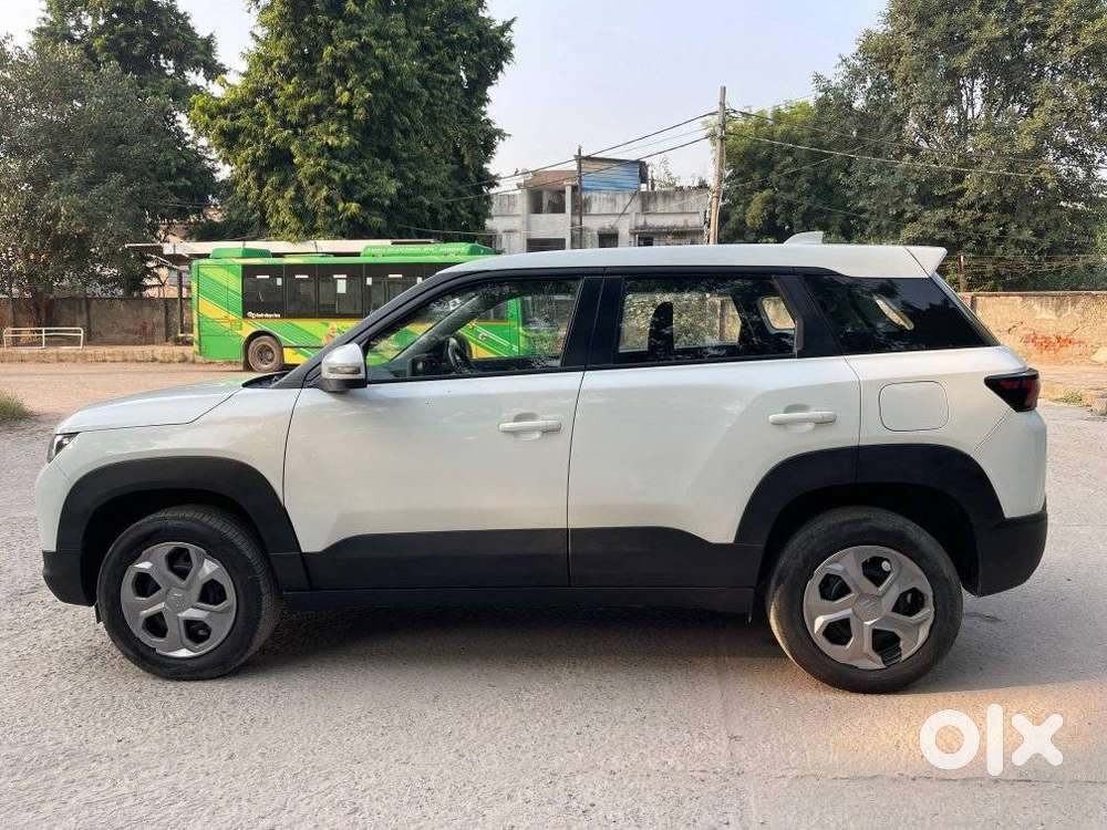 Maruti Suzuki Brezza 1.5 Vxi Smart Hybrid, 2022, Petrol