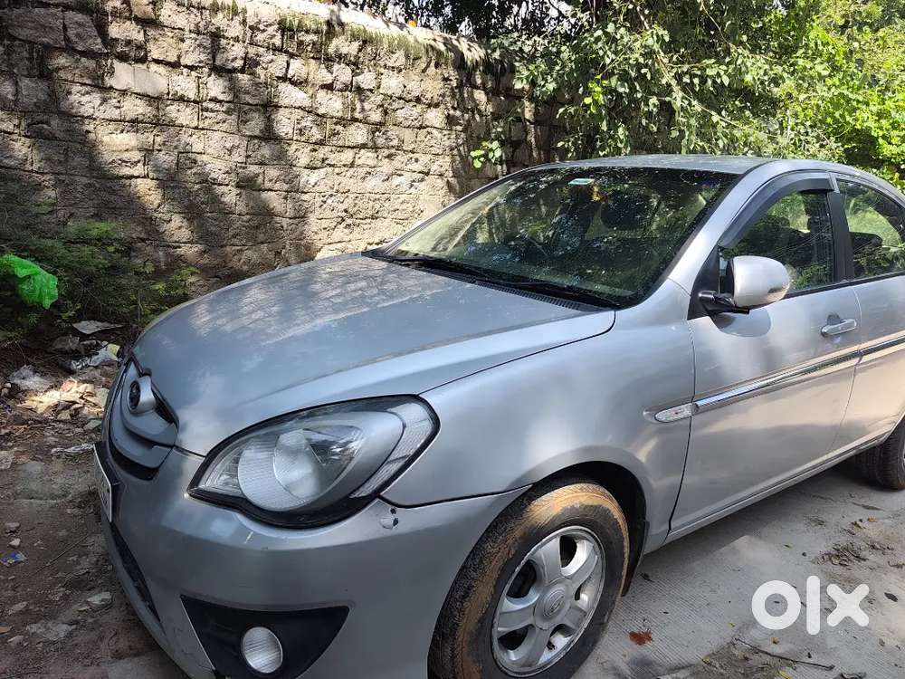 Hyundai New Verna Sx O 2011