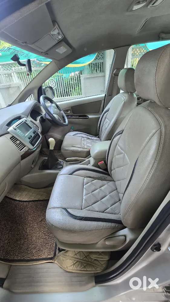 Toyota Innova Vx 2012 Variant
