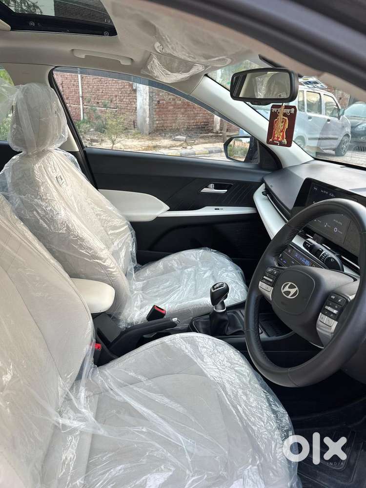 Hyundai Verna 1.5 Sx (o) Vtvt, 2023, Petrol