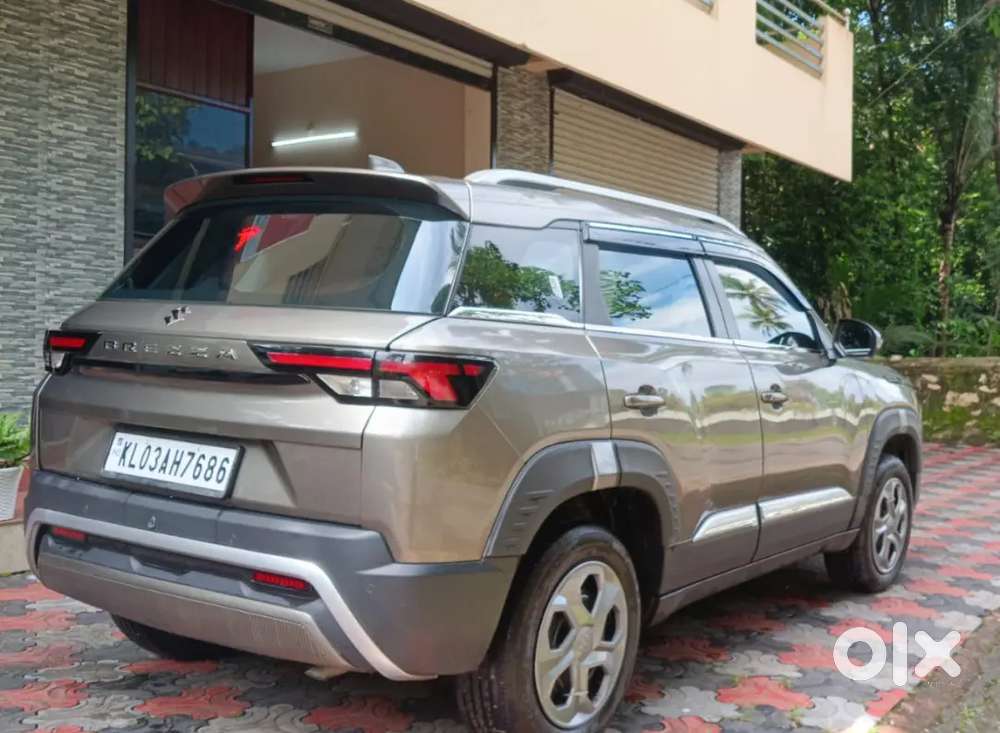 Maruti Suzuki Brezza Lxi 2024