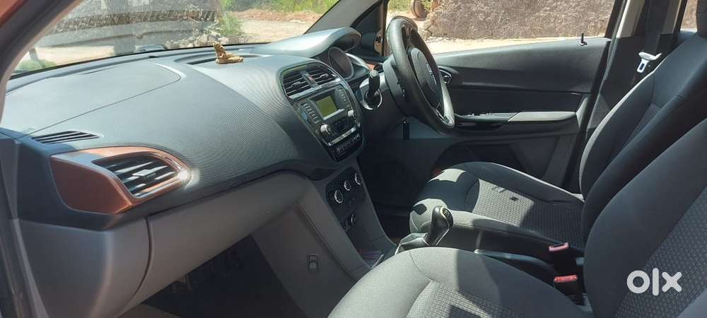 Tata Tigor Petrol 2017