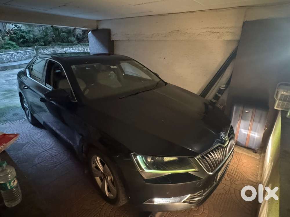 Skoda Superb Style 1.8 Tdi At