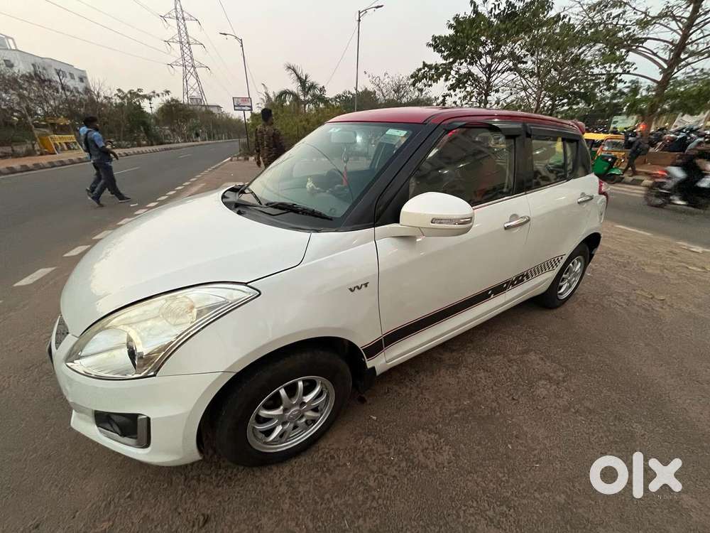 Maruti Suzuki Swift 1.2 Vxi Glory Edition, 2016, Petrol