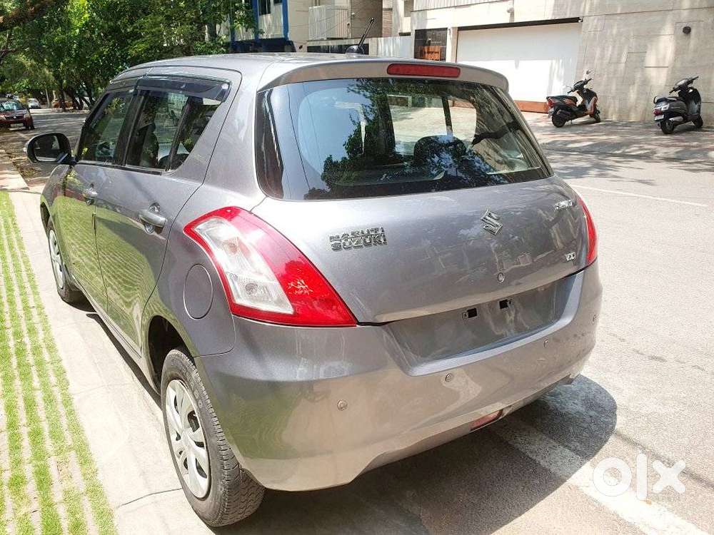 Maruti Suzuki Swift Vxi 1.2 Abs Bs-iv, 2014, Petrol