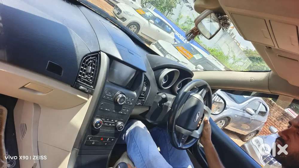 Mahindra Xuv500 10 Diesel 91000 Km Driven