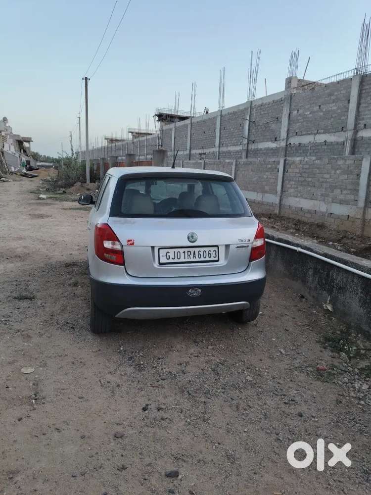 Skoda Fabia 2013 Diesel Well Maintained Only Office To Home Runing