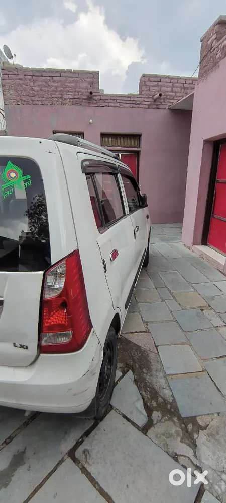 Maruti Suzuki Wagonr Lxi 2011wit Cng
