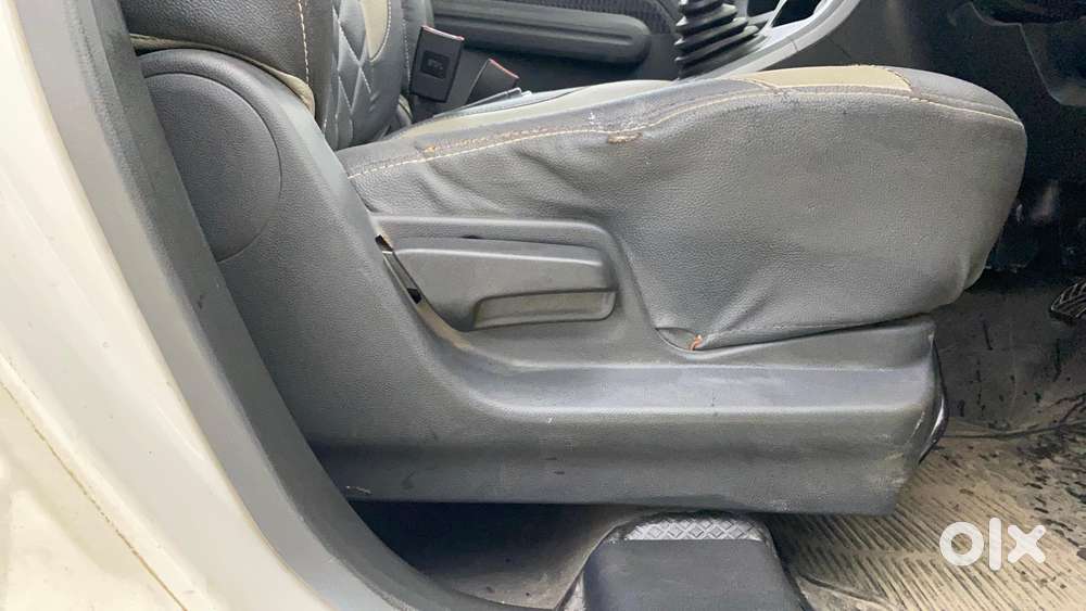 Maruti Suzuki Ritz Vxi, 2012, Petrol