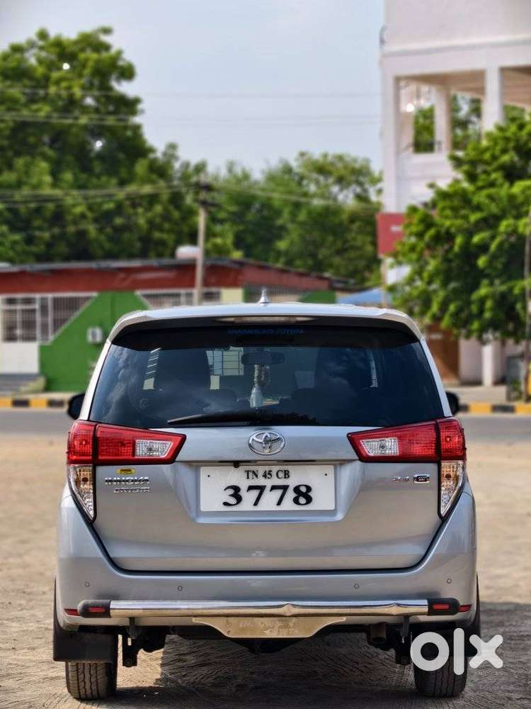 Toyota Innova Crysta 2.4 G Mt 7 Str, 2022, Diesel