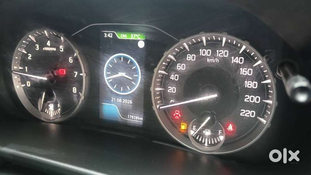 Maruti Suzuki Brezza 1.5 Zxi Cng, 2025, Cng & Hybrids