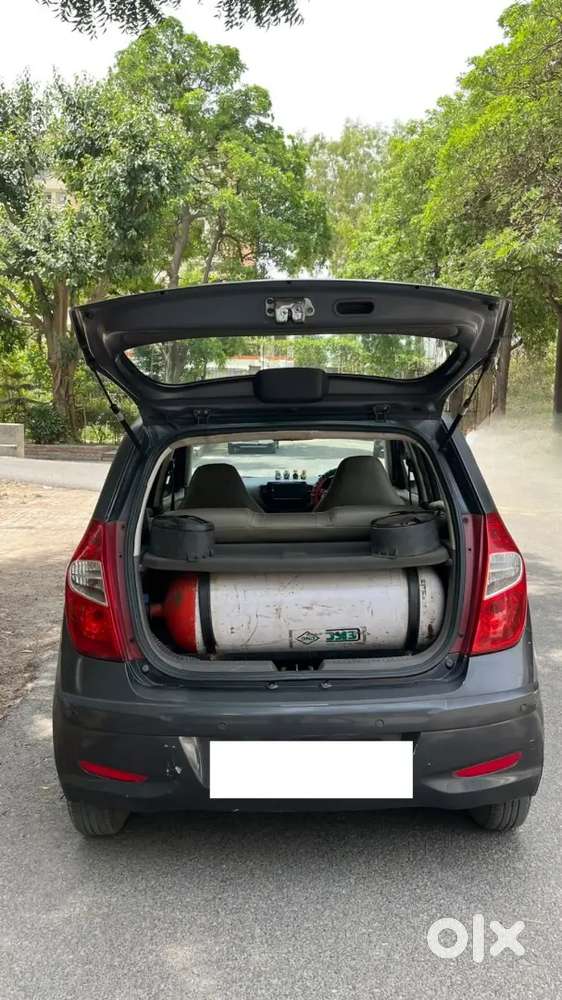 Hyundai I10 2012 Petrol+cng On Paper, 98730 Km Driven