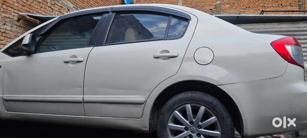 Maruti Suzuki Sx4 Zxi 2010 Petrol Automatic