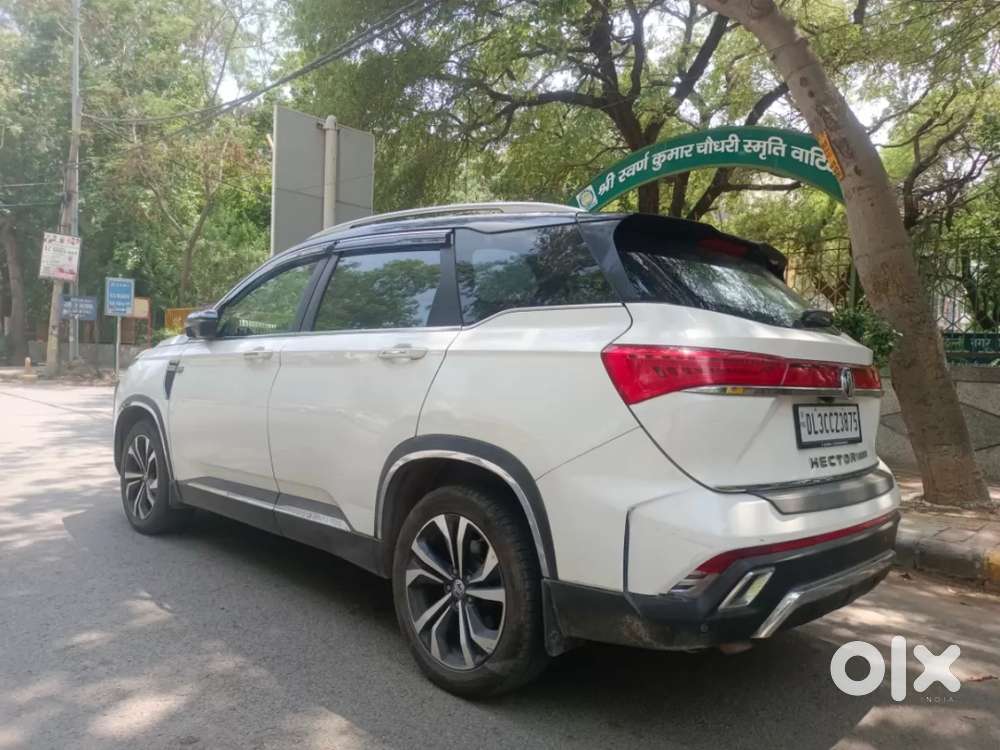 Mg Hector Plus Sharp Pro 1.5 Turbo Petrol Cvt 7 Str, 2023, Petrol