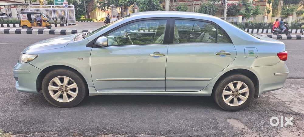 Toyota Corolla Altis 2010-2013 1.8 Sport, 2009, Petrol
