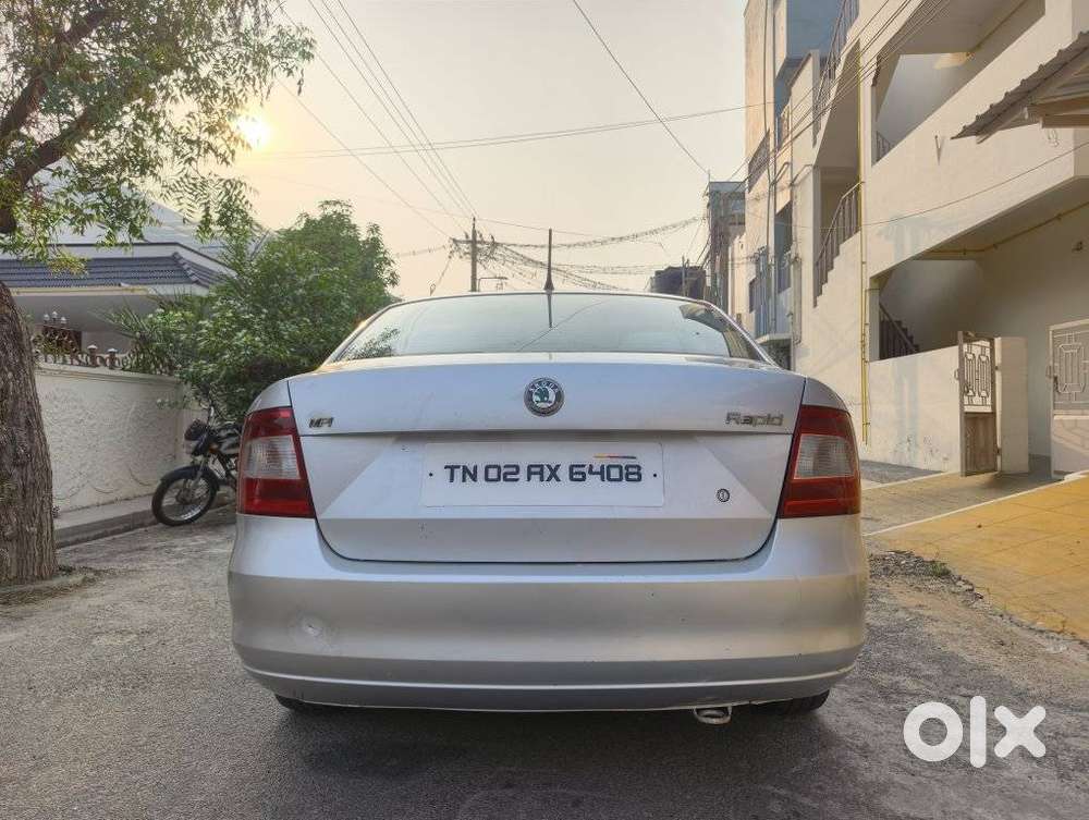 Skoda Rapid 1.6 Mpi Ambition, 2013, Petrol