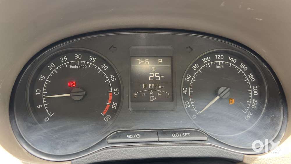 Skoda Rapid 1.5 Tdi At Elegance Plus, 2015, Diesel