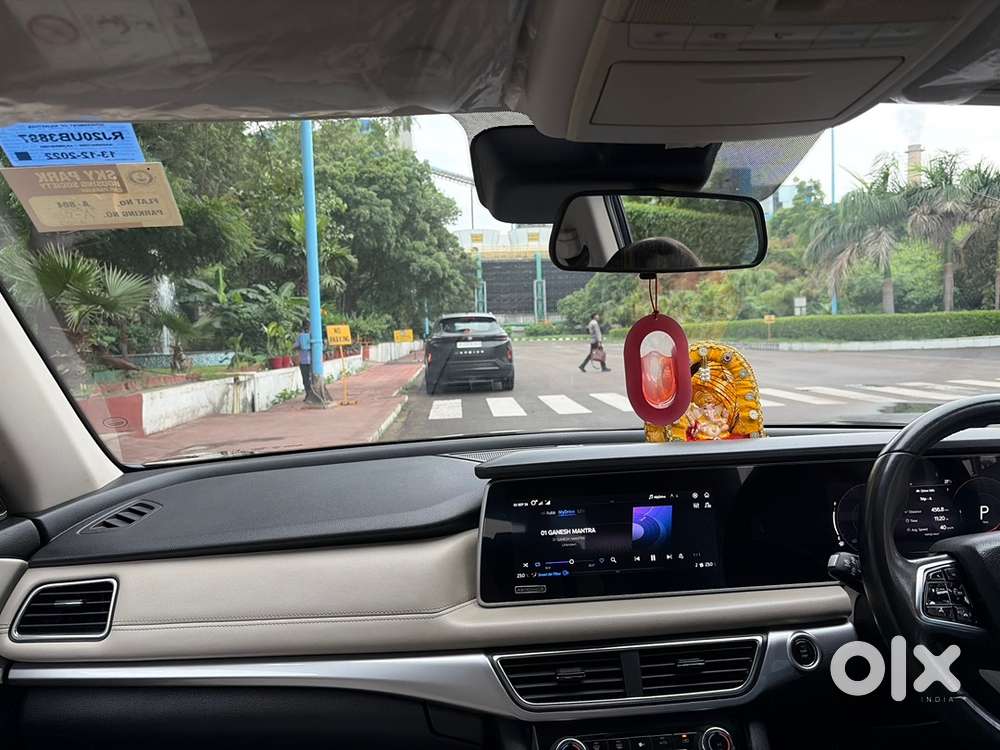 Mahindra Xuv700 Ax7l Petrol 2022