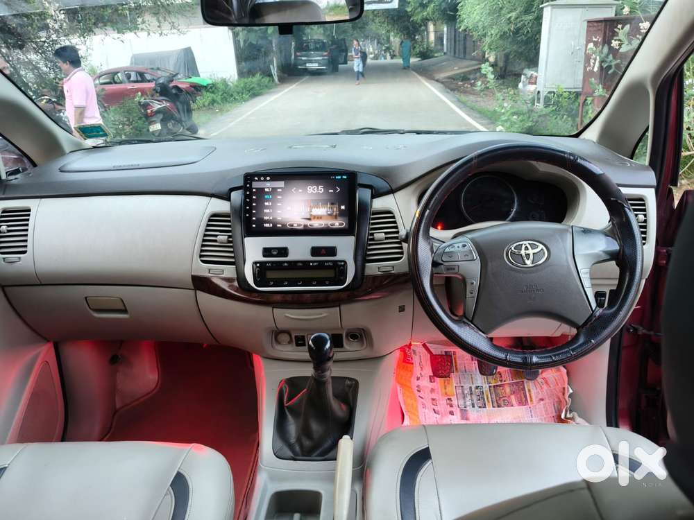 Toyota Innova 2.5 V 7 Str, 2012, Diesel