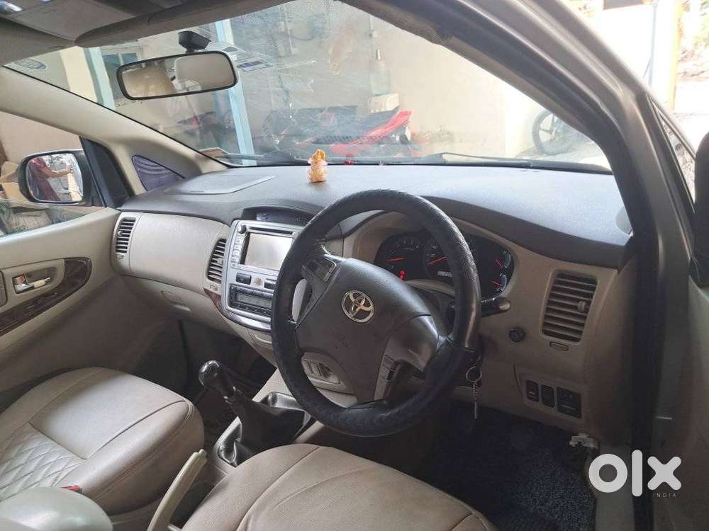 Toyota Innova 2.5 V 7 Str, 2013, Diesel