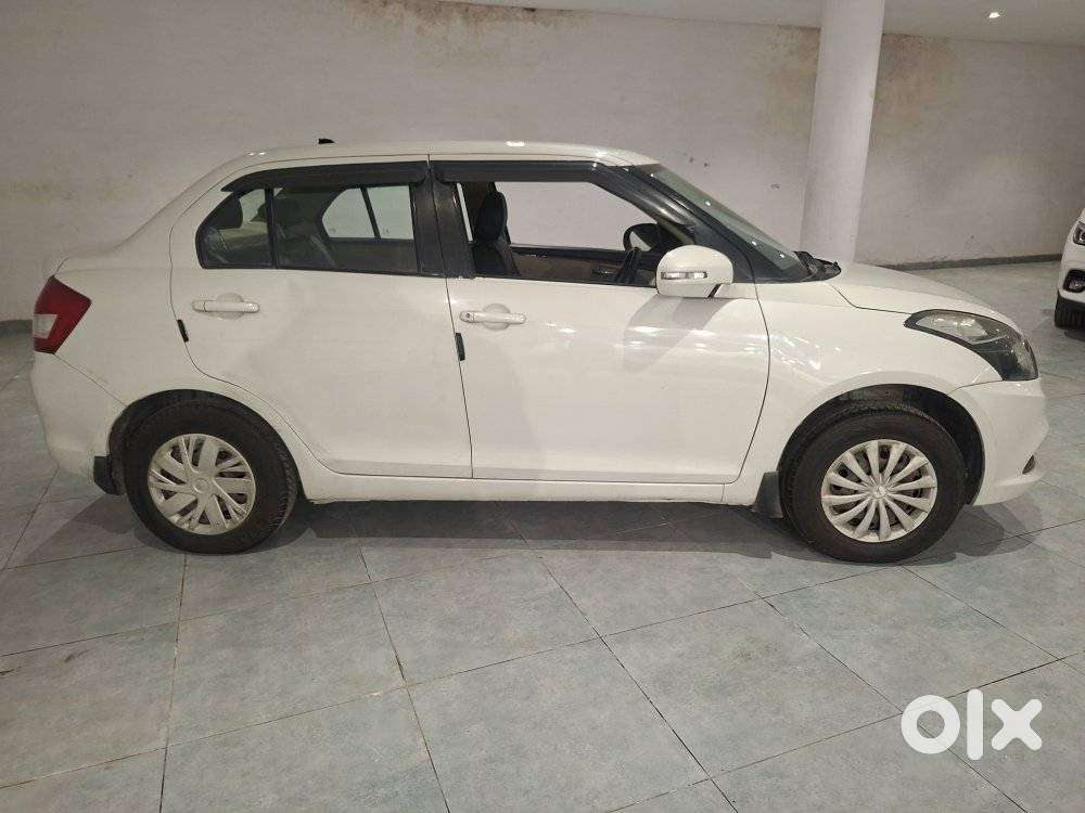 Maruti Suzuki Swift Dzire Vxi Optional, 2016, Petrol