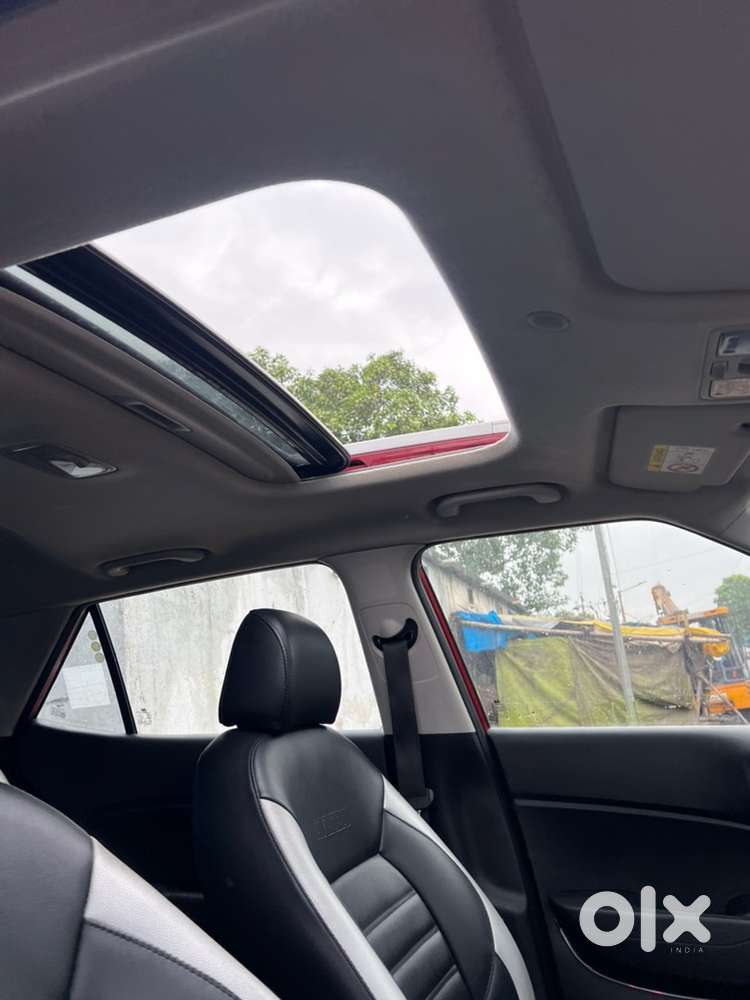 Hyundai Venue 2019 Petrol Well Maintained