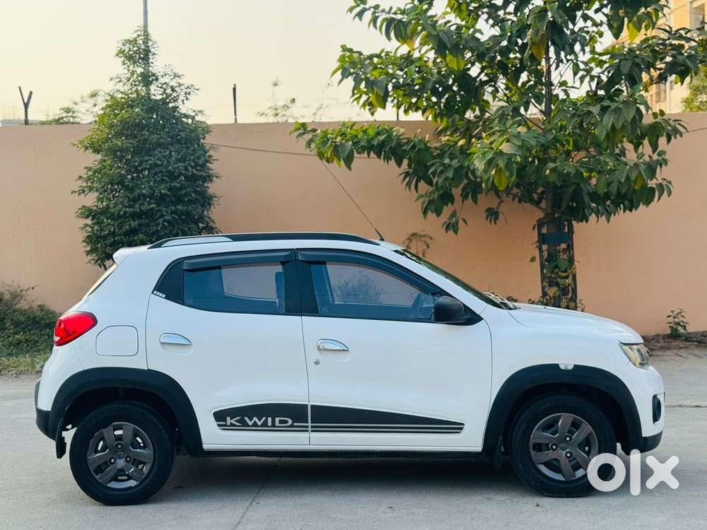 Renault Kwid 1.0 Rxt (o) Easy-r, 2019, Petrol