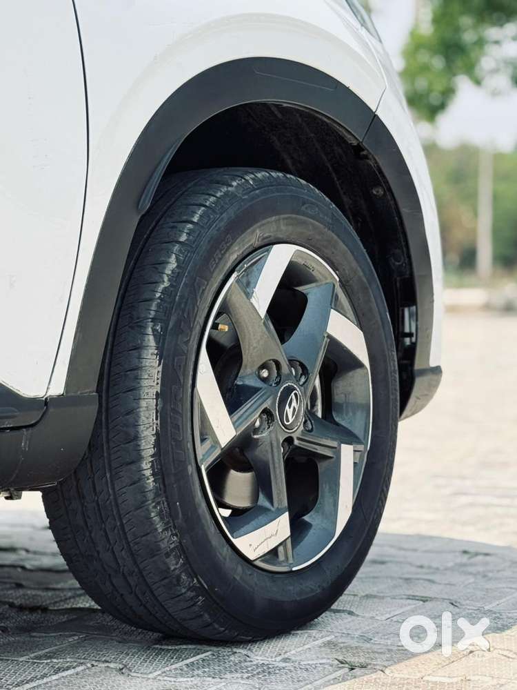 Hyundai Venue 1.0 S (o) Turbo Dct, 2019, Petrol