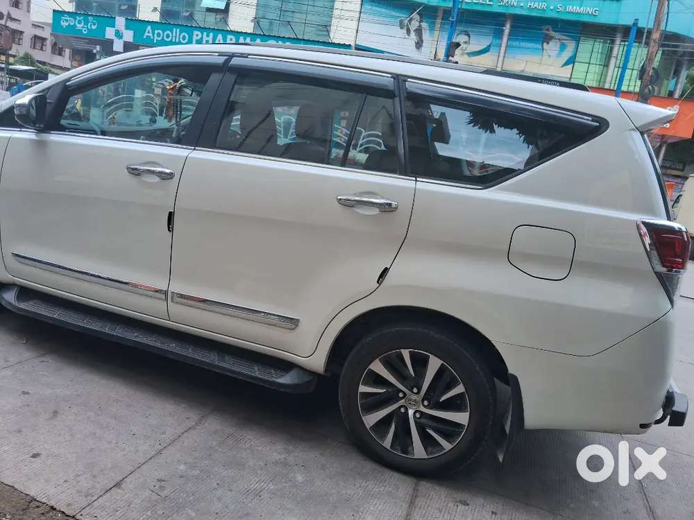 Toyota Innova Crysta 2022 Diesel 2.4 Zx