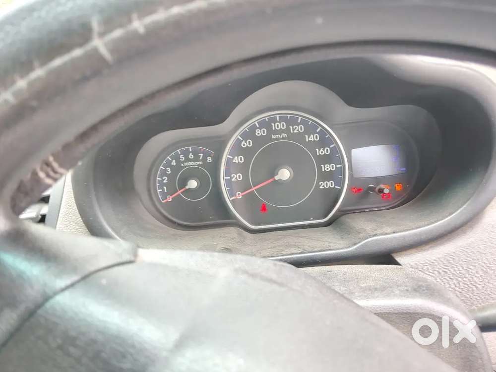 Hyundai I10 Sportz 2012 Car