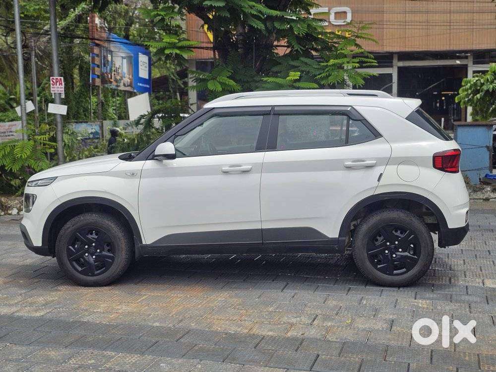 Hyundai Venue S 1.2 Petrol, 2019, Petrol