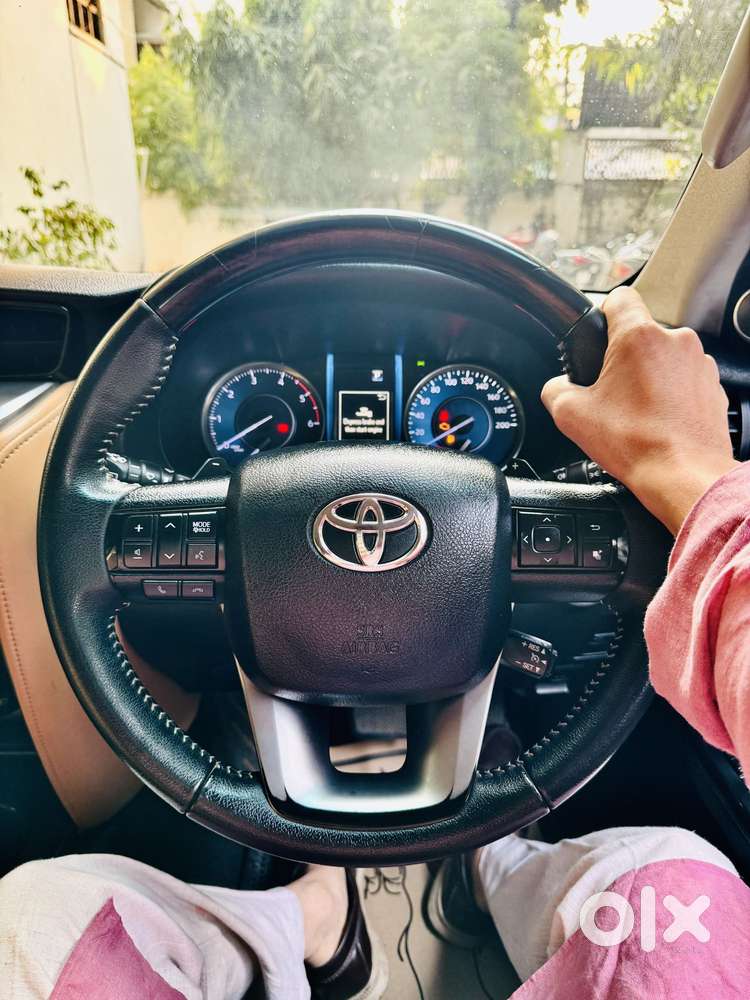 Toyota Fortuner 4x2 At 2.8 Diesel, 2022, Diesel