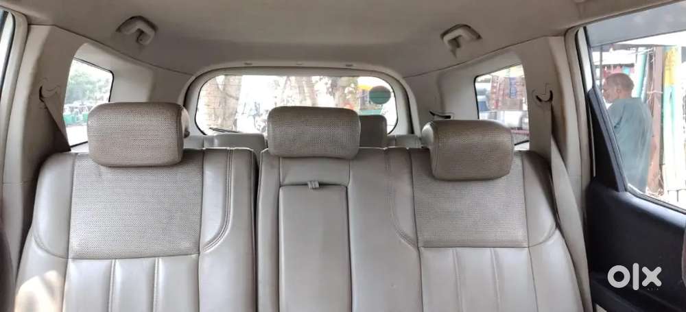 Mahindra Xuv500 2015 Diesel 122000 Km Driven
