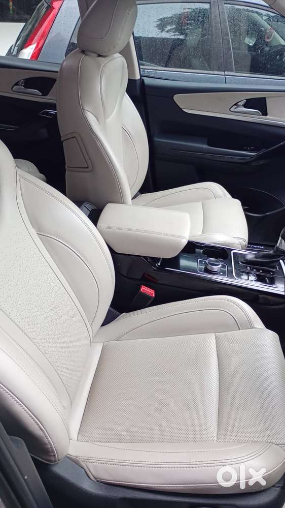 Mahindra Xuv700 2.2 Ax 7 Diesel At Luxury Pack Str, 2022, Diesel