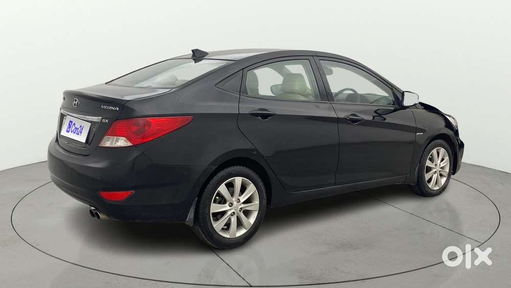 Hyundai Verna Fluidic 1.6 Vtvt Sx, 2013, Petrol