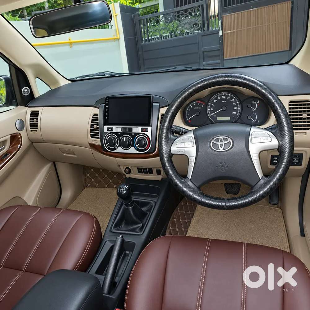 Toyota Innova Diesel Manual 2015 Chauffeur Driven Immaculate Condition