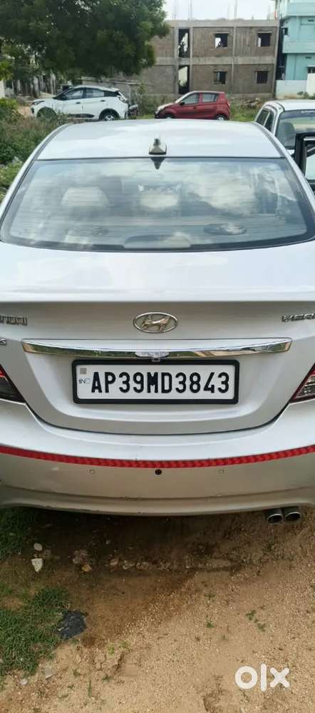 Hyundai Verna 1.6 Top End Petrol+cng Automatic