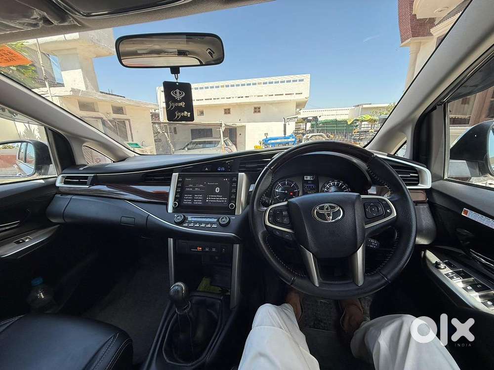 Toyota Innova Crysta 2021 Diesel 33460 Km Driven Well Maintained