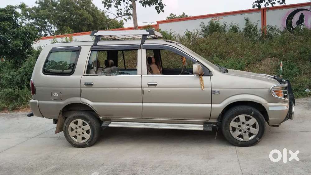 Chevrolet Tavera Neo 2016