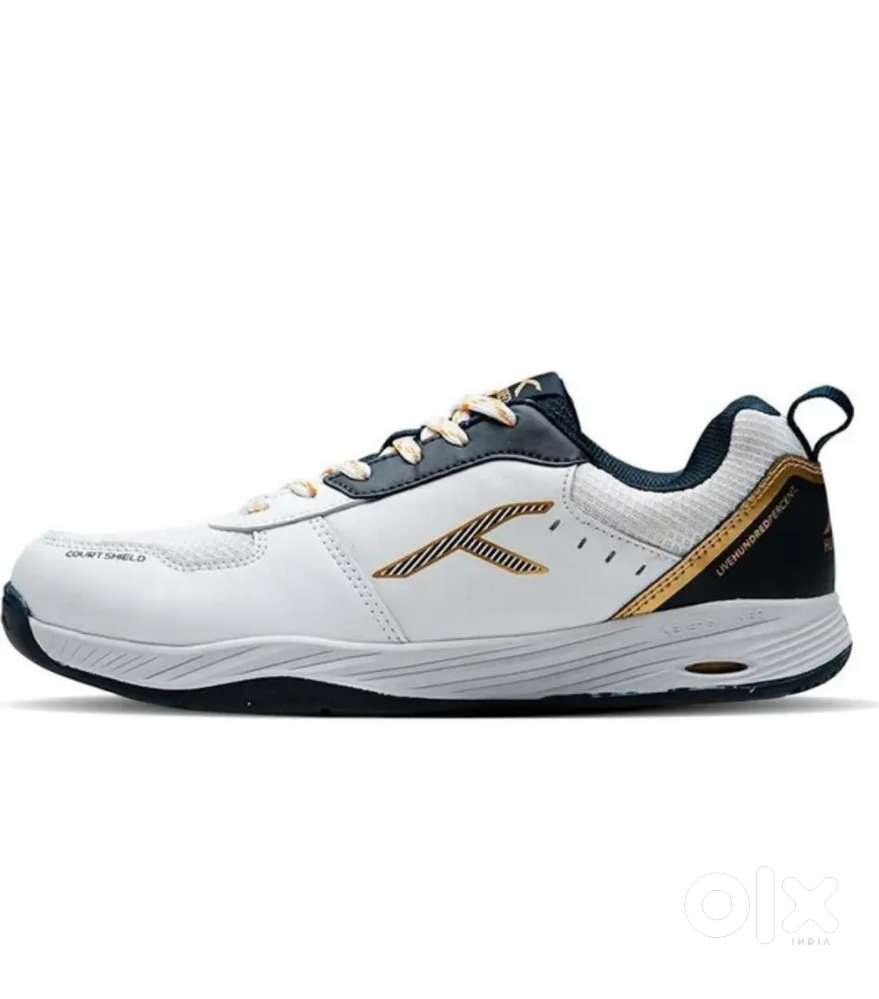 Badminton Shoes Hundred