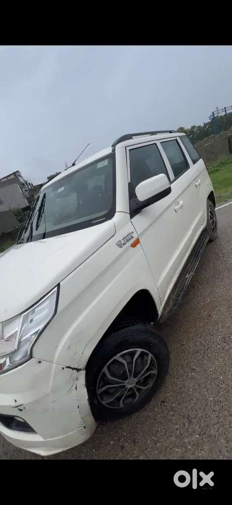 Mahindra Tuv 300 2015 Diesel Good Condition