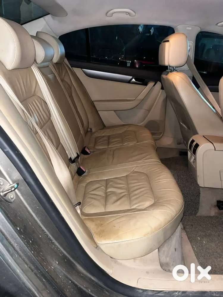 Volkswagen Passat 2013 Diesel 121000 Km Driven