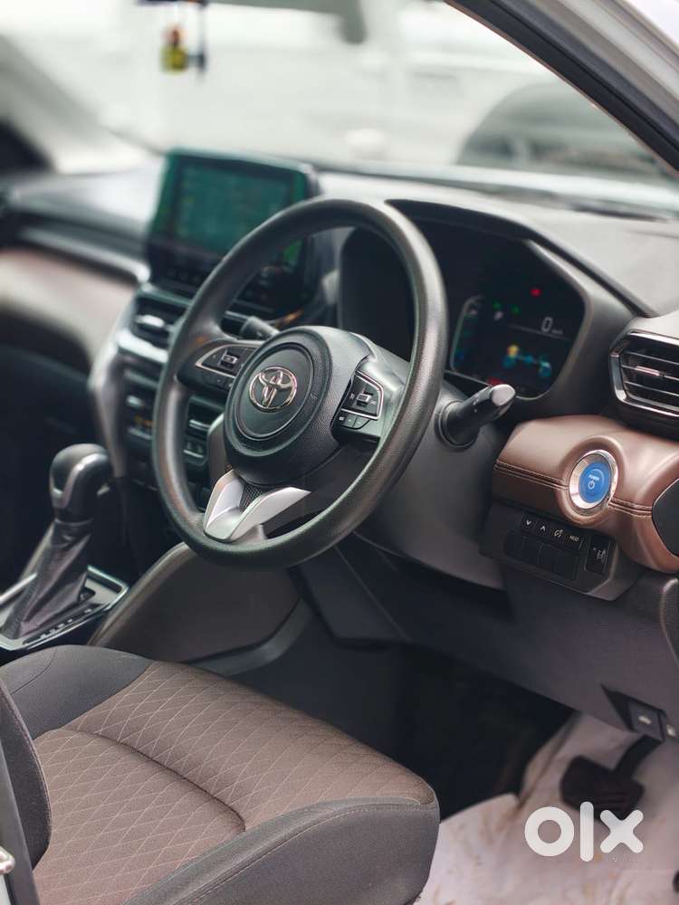 Toyota Urban Cruiser Hyryder 1.5 G Hybrid, 2025, Petrol